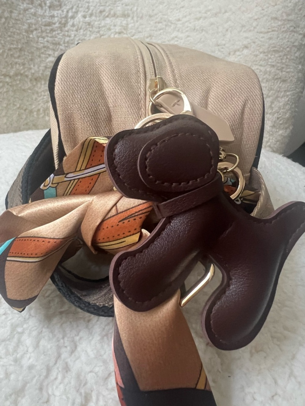 Rare Burberry Upcycled Canvas Beauty Bag to Crossbody Purse - Picture 5 of 10